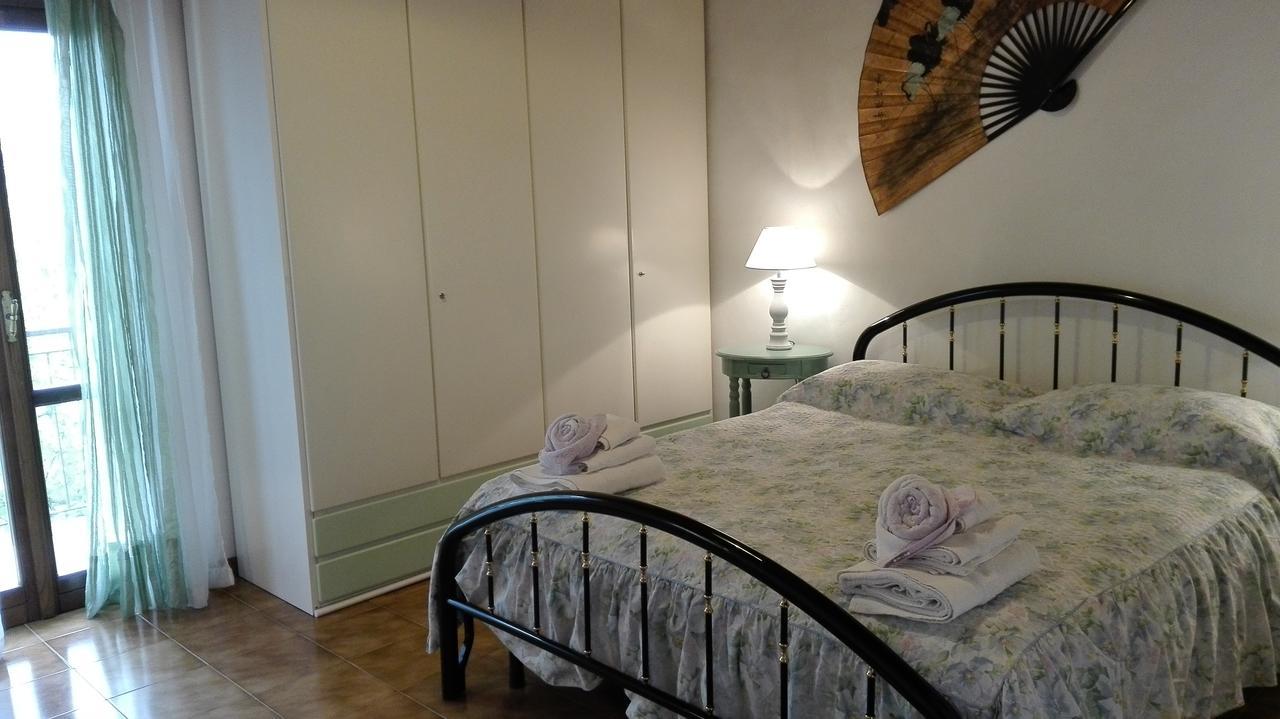 סן ג'מיני Bed And Breakfast Casale Isorella מראה חיצוני תמונה